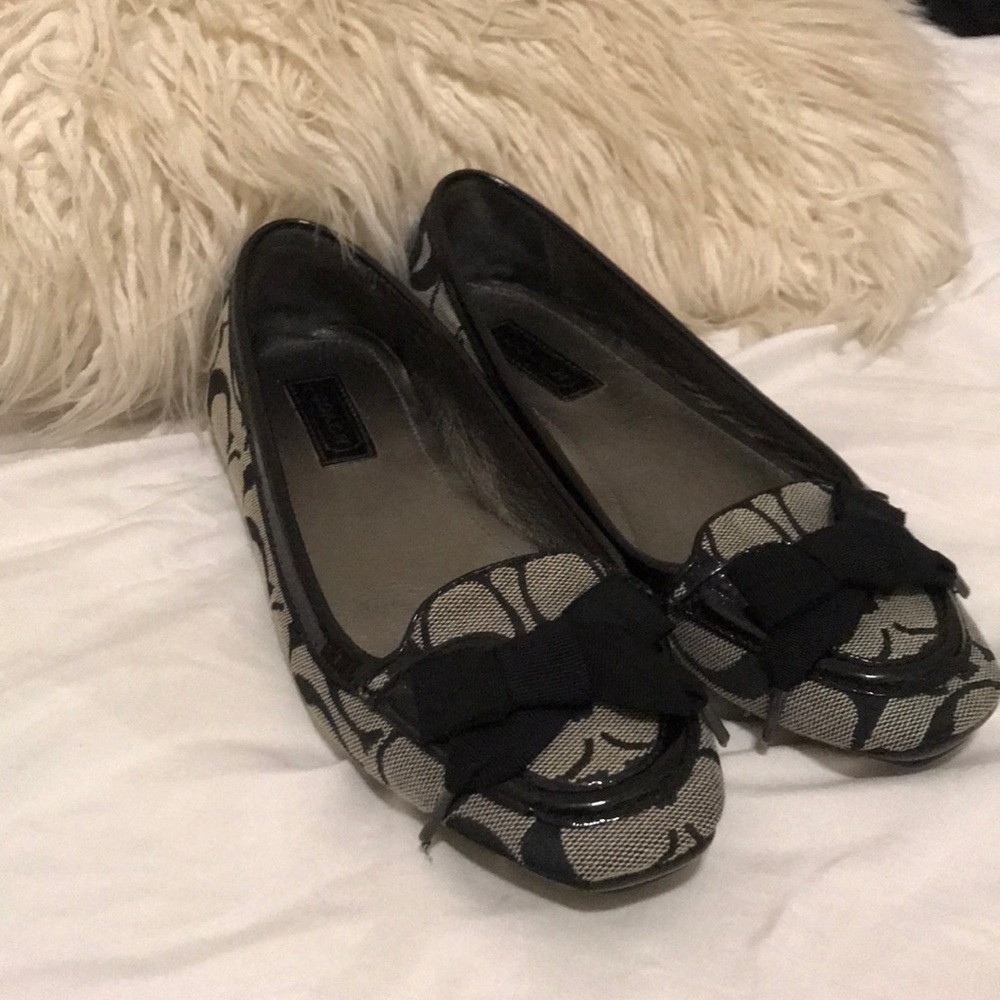 Coach flats